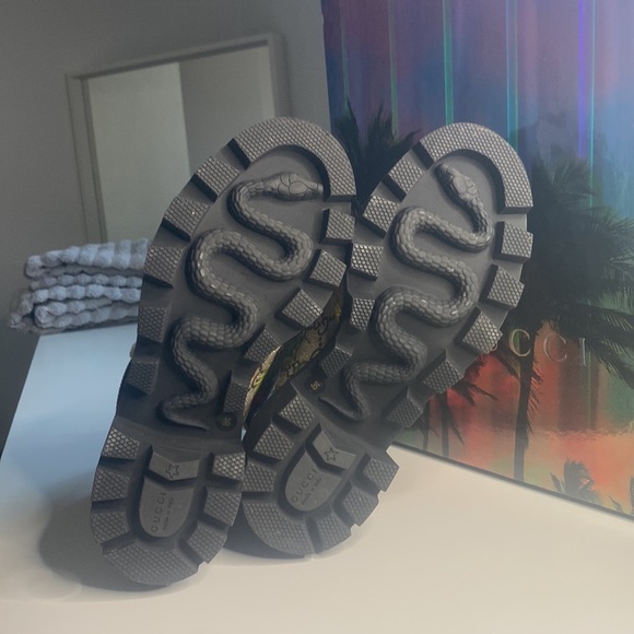 COPY - WOMENS GG FLORA ANKLE BOOTS - Picture 3 of 5